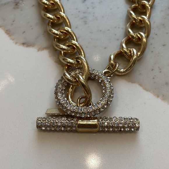 Stylish Chain Necklace - Picture 2 of 2